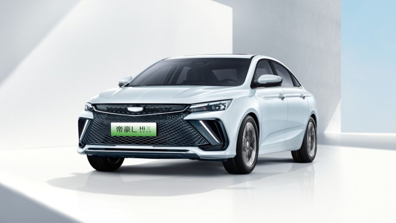 Geely назвала цены на самый выгодный седан Emgrand L Thor Hi-X - Китайские  автомобили